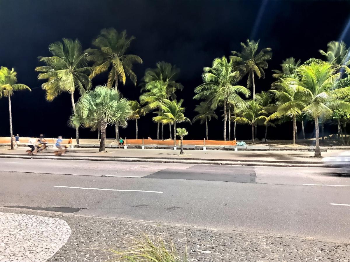 Lar Recife Olinda Praia 1, Na Avenida Boa Viagem Exterior photo